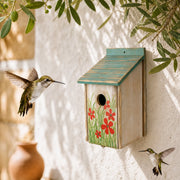 Nistkasten bemalt mit Blumen