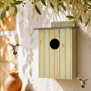Nistkasten aus Holz behandelt